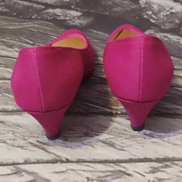 VTG Dyeables White Heels Dyed Pink sz 6B Shoes - Picture 2 of 9